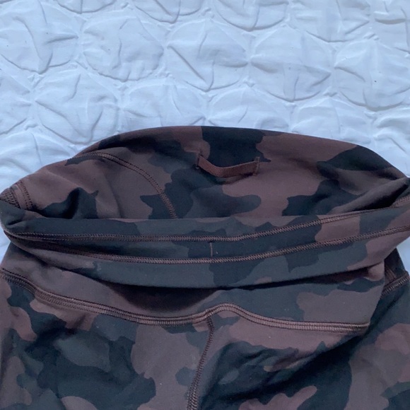 Lululemon wunder train leggings - Picture 3 of 5